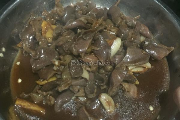 鸡胗怎么炒又嫩好吃，青椒鸡胗需要放酱油吗（辣椒炒鸡胗）