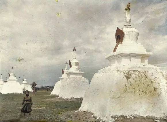 外蒙古什么时候独立的 外蒙古什么时候独立出去的，外蒙古什么时候独立的（刚脱离清政府的外蒙古）