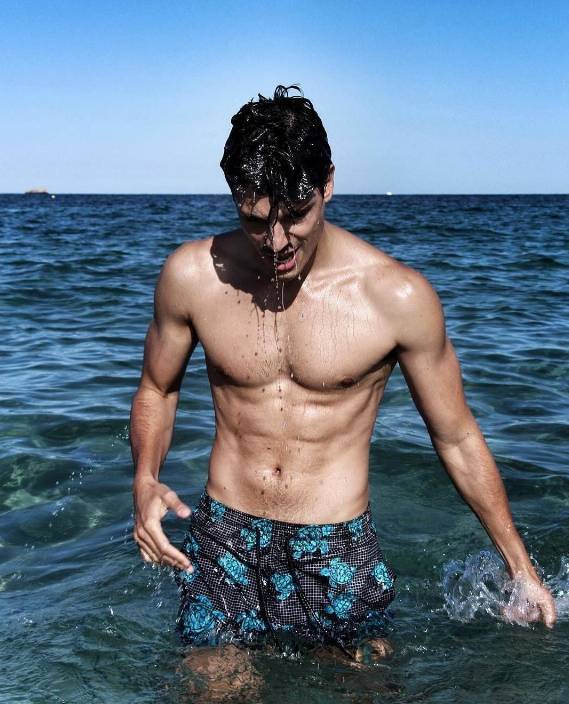 泳裤里面穿内裤吗，男士泳裤里面还要穿内裤吗（单品丨虽然便宜常见）