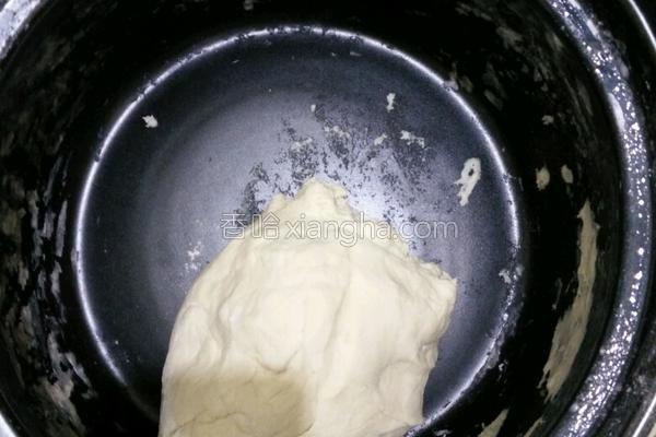 韭菜鸡蛋水煎包，韭菜鸡蛋粉条水煎包怎么做好吃（韭菜鸡蛋粉条水煎包怎么做好吃窍门）