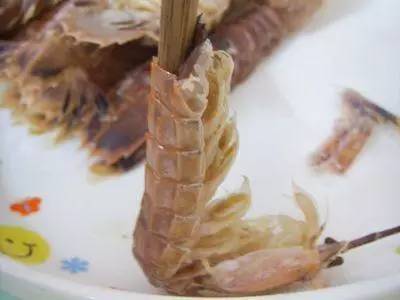 温州皮皮虾直播，“小吃货”发明剥虾神器