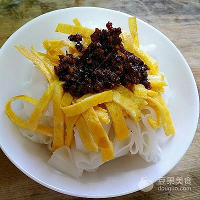 凉拌粉怎么做好吃，凉拌粉怎么做好吃窍门（凉拌粉的做法）