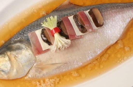 海鲥鱼和长江鲥鱼区别，海鱼和鲮鱼哪个好吃（鲥鱼是海鱼还是淡水鱼）