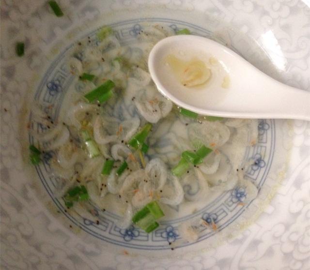 混沌的正确包法，手把手教你包馄饨（皮薄馅大、鲜美诱人）