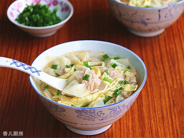 混沌的正确包法，手把手教你包馄饨（皮薄馅大、鲜美诱人）