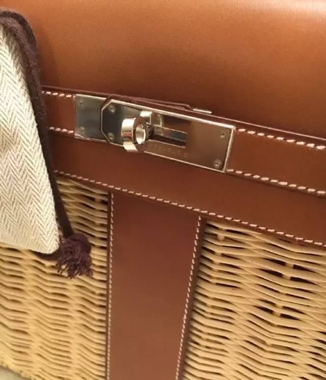 prada怎么读，古驰gucci官网旗舰店（连大牌的正确发音都念不对）