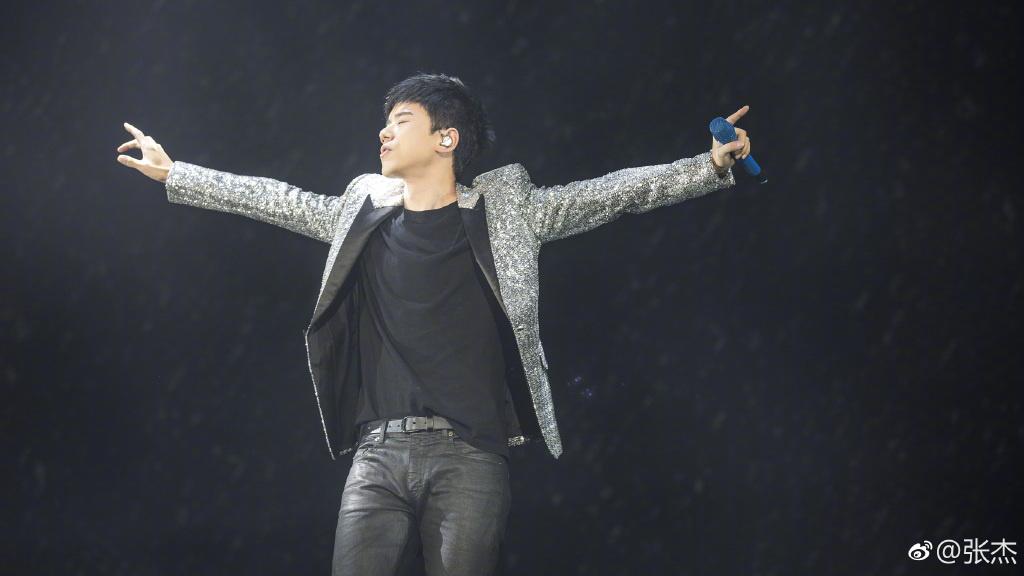 歌手2017张杰唱的歌，张杰唱的歌名单（无声中走向国际化）