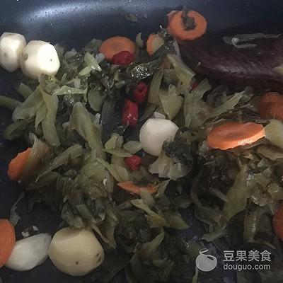 酸梅酸菜鱼做法，酸菜鱼#鲜有赞·爱有伴#