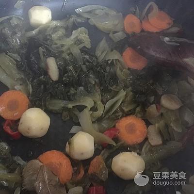 酸梅酸菜鱼做法，酸菜鱼#鲜有赞·爱有伴#