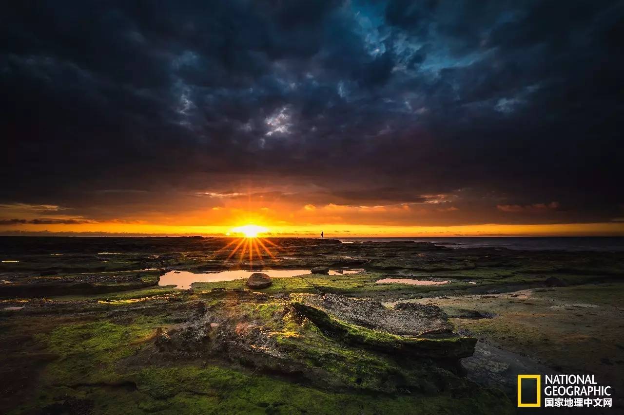 涠洲岛在哪个城市，北海涠洲岛在哪里（中国版的马尔代夫让整个苦夏都变甜了）