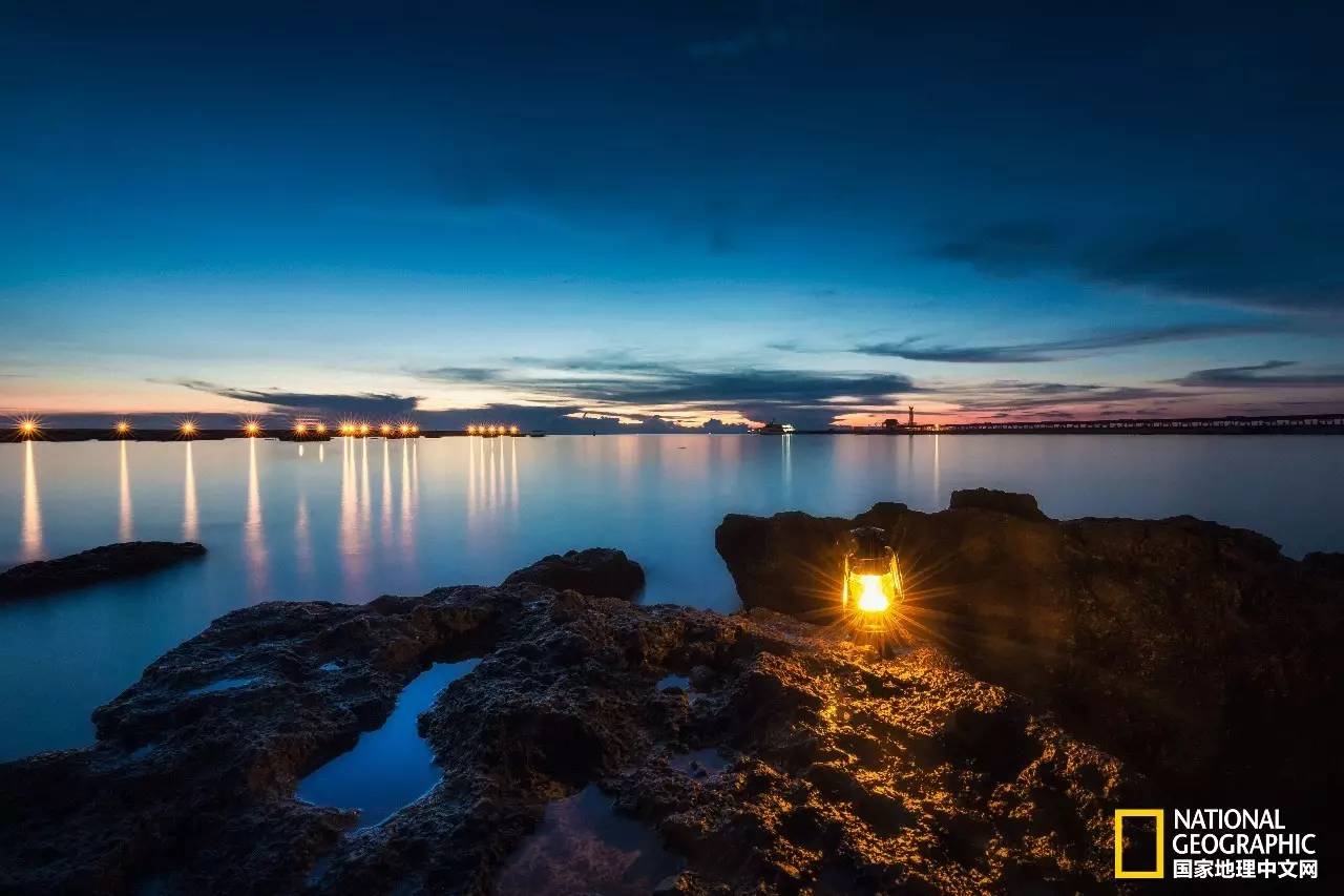 涠洲岛在哪个城市，北海涠洲岛在哪里（中国版的马尔代夫让整个苦夏都变甜了）