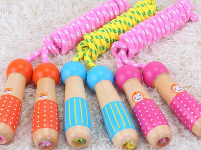 1000个跳绳消耗多少卡路里，跳绳1000个消耗多少卡（跳绳一小时消耗多少热量）