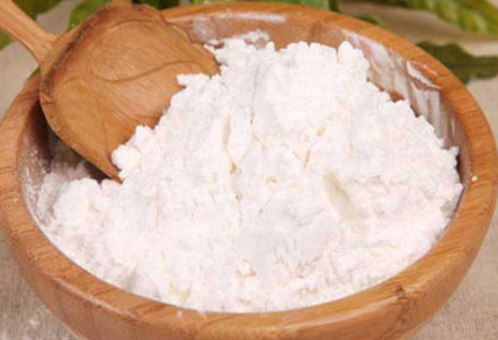 白凉粉在超市叫什么，做果冻的白凉粉在超市叫什么（太白粉在超市叫什么粉）