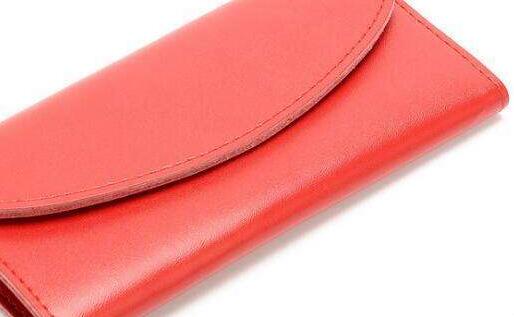 什么颜色的包包招财并聚财，什么颜色的包包招财并聚财属羊（什么颜色钱包最旺财）