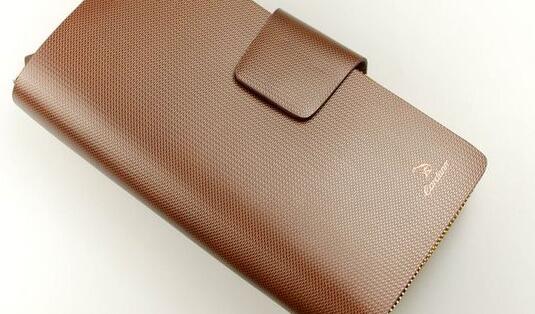 什么颜色的包包招财并聚财，什么颜色的包包招财并聚财属羊（什么颜色钱包最旺财）