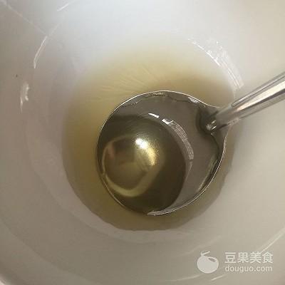 新奥尔良烤鸡翅，新奥尔良烤鸡怎么烤（新奥尔良鸡中翅的做法）