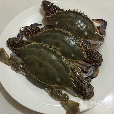 清蒸螃蟹怎么做，清蒸螃蟹怎么做视频（清蒸螃蟹的做法）