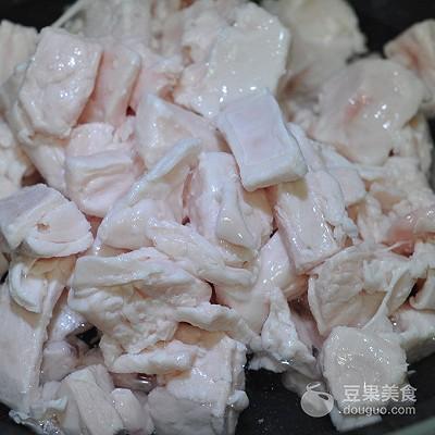 如何熬猪油，熬猪油怎么熬才香（猪油的做法“熬一碗雪白的猪油”）