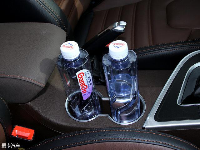 东风风行sx6七座颜色，风行sx6手动挡七座内饰空间图片（爱卡实拍东风风行景逸X6）