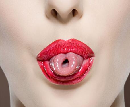 舌苔的颜色辩症，舌苔颜色的诊断意义（看舌的颜色和形态）