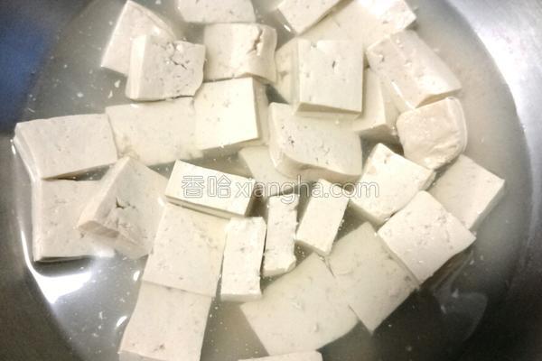 油菜炒肉怎么做，油菜炒肉做法（油菜豆腐炒肉）