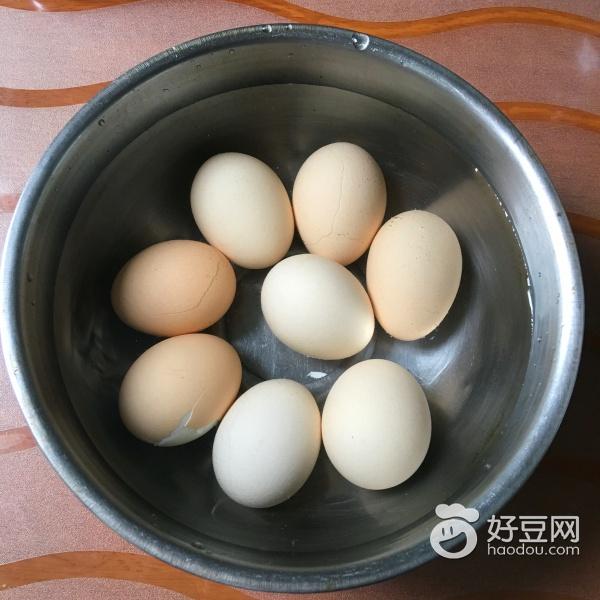 乡巴佬卤鸡蛋怎么保存，自己做的乡巴佬鸡蛋怎么存放（百吃不厌的啤酒卤乡巴佬鸡蛋）