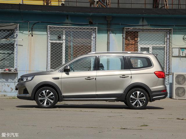 东风风行sx6七座颜色，风行sx6手动挡七座内饰空间图片（爱卡实拍东风风行景逸X6）