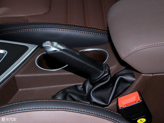 东风风行sx6七座颜色，风行sx6手动挡七座内饰空间图片（爱卡实拍东风风行景逸X6）
