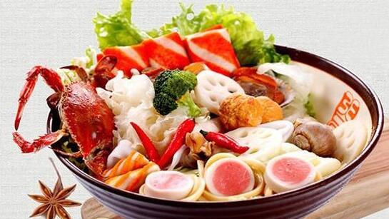 张亮麻辣烫是张亮开的吗，张亮麻辣烫张亮是谁（张亮麻辣烫是张亮开的吗）