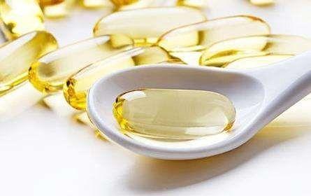 怎样用维生素e美容，维生素e美容的正确用法（维生素E的美容护肤小妙招）