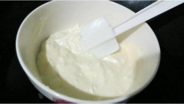 怎样用维生素e美容，维生素e美容的正确用法（维生素E的美容护肤小妙招）