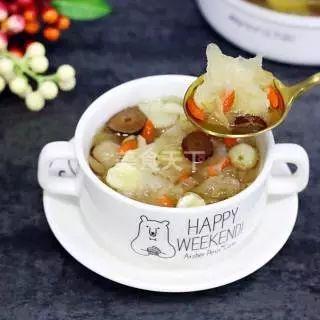 炖汤做法大全，老麻鸭炖汤做法大全（在遇到秋日悲伤之前）