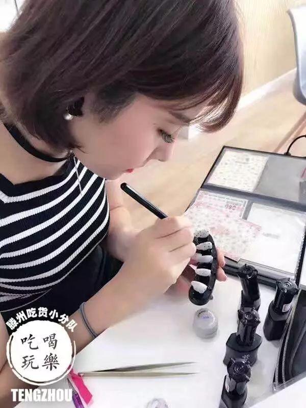 独一无二美甲店名字860个 美甲店名字大全 时尚大气，独一无二美甲店名字860个（我们瞄准了一家能让你少女心炸裂的美甲店）
