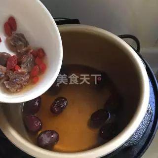 炖汤做法大全，老麻鸭炖汤做法大全（在遇到秋日悲伤之前）