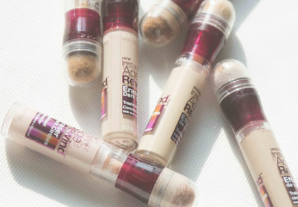 遮瑕笔可以直接使用吗，遮瑕笔能直接用吗（美宝莲橡皮擦遮瑕笔怎么用）