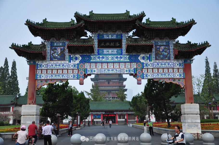 滕王阁序中的滕王阁在哪,滕王阁序中的滕王阁在哪儿(滕王高阁几时楼) 滕王阁序中的滕王阁在哪,滕王阁序中的滕王阁在哪儿(滕王高阁几时楼)