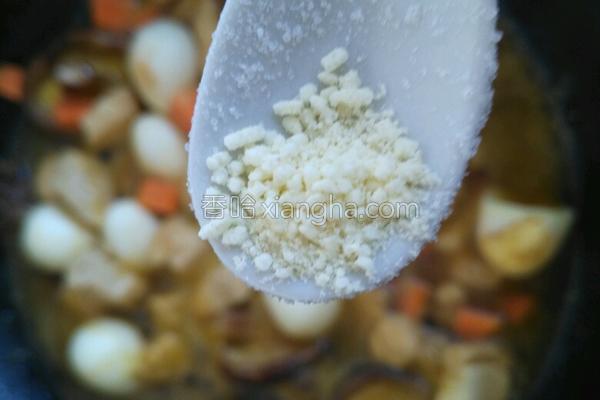 兔子放什么炖最有营养，兔子和什么东西炖好吃又营养（鹌鹑蛋炖兔肉）