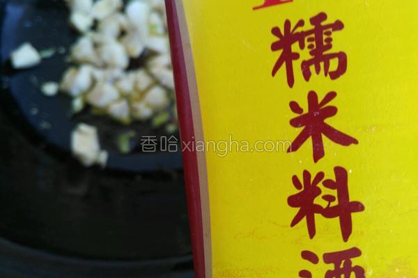 兔子放什么炖最有营养，兔子和什么东西炖好吃又营养（鹌鹑蛋炖兔肉）