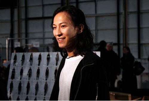 时尚风云录，时尚风云录解说词（一周国内外服企风云录）