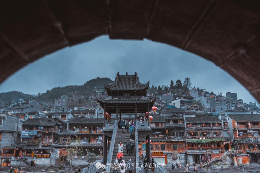 凤凰古城在哪，凤凰古城在哪个省城（湘西凤凰古城）