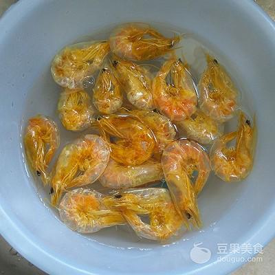 白鸽蛋怎么煮营养高，白鸽蛋怎么炖才营养（三鲜鸽蛋汤的做法）