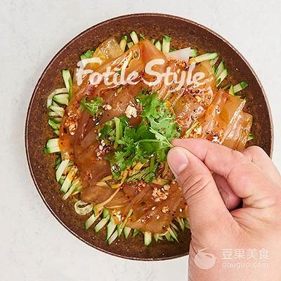 拉皮的做法，小拉皮手术全过程（东北大拉皮的做法）