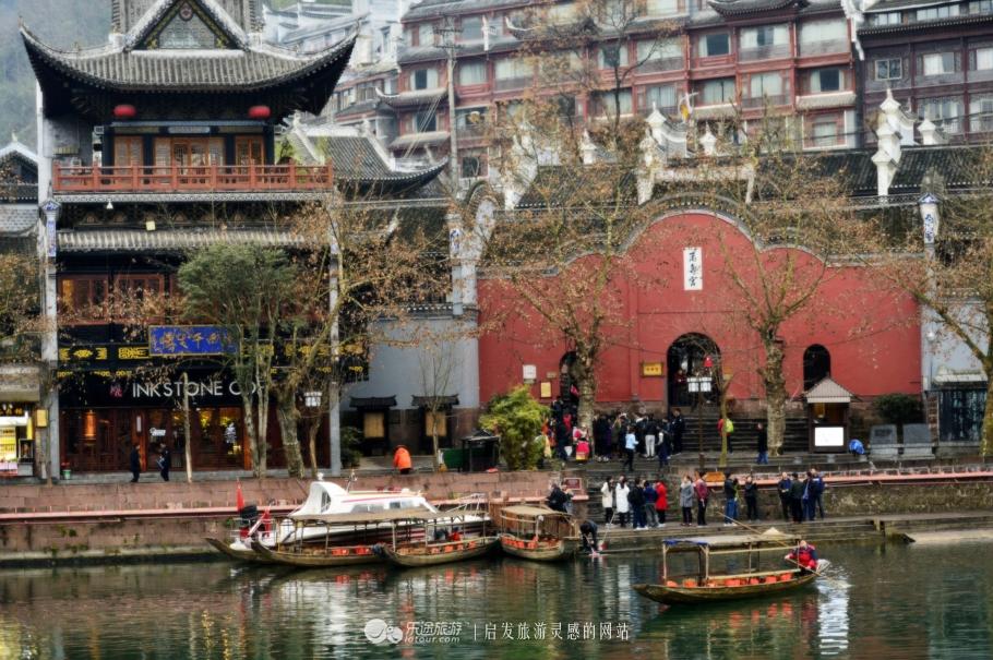 凤凰古城在哪，凤凰古城在哪个省城（湘西凤凰古城）
