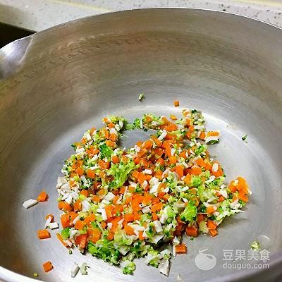 玉米糊糊怎么做，早餐玉米糊糊家常做法（玉米蔬菜糊的做法）