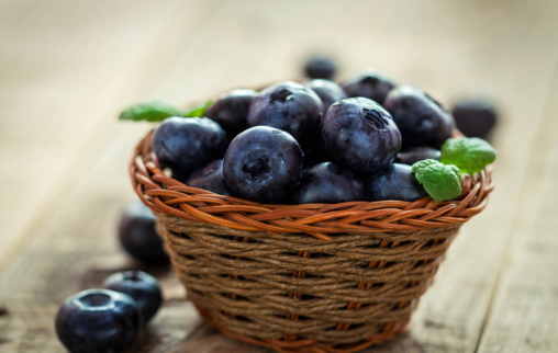 蓝莓软了还能吃吗，蓝莓软了可以吃吗（吃蓝莓上火吗 上火能吃蓝莓吗）