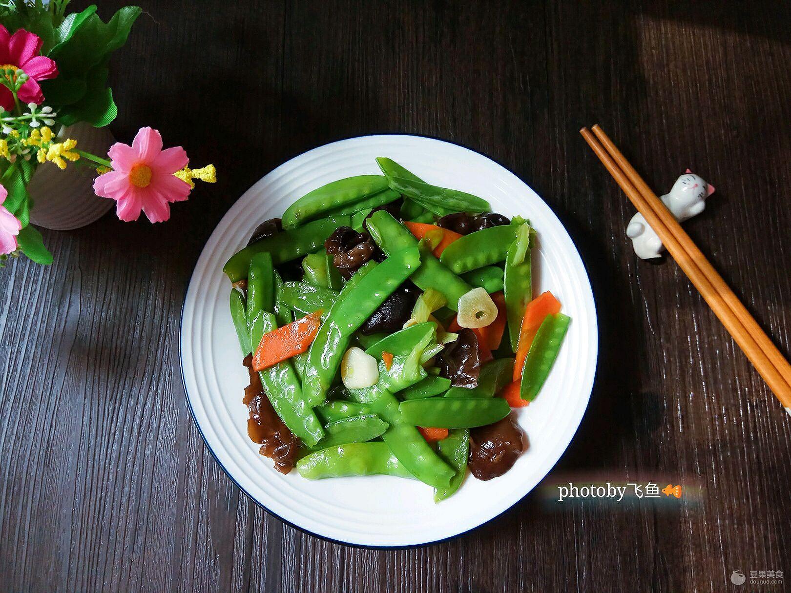 河南豆怎么炒，河南豆怎么炒好吃又脆（清炒荷兰豆的做法）