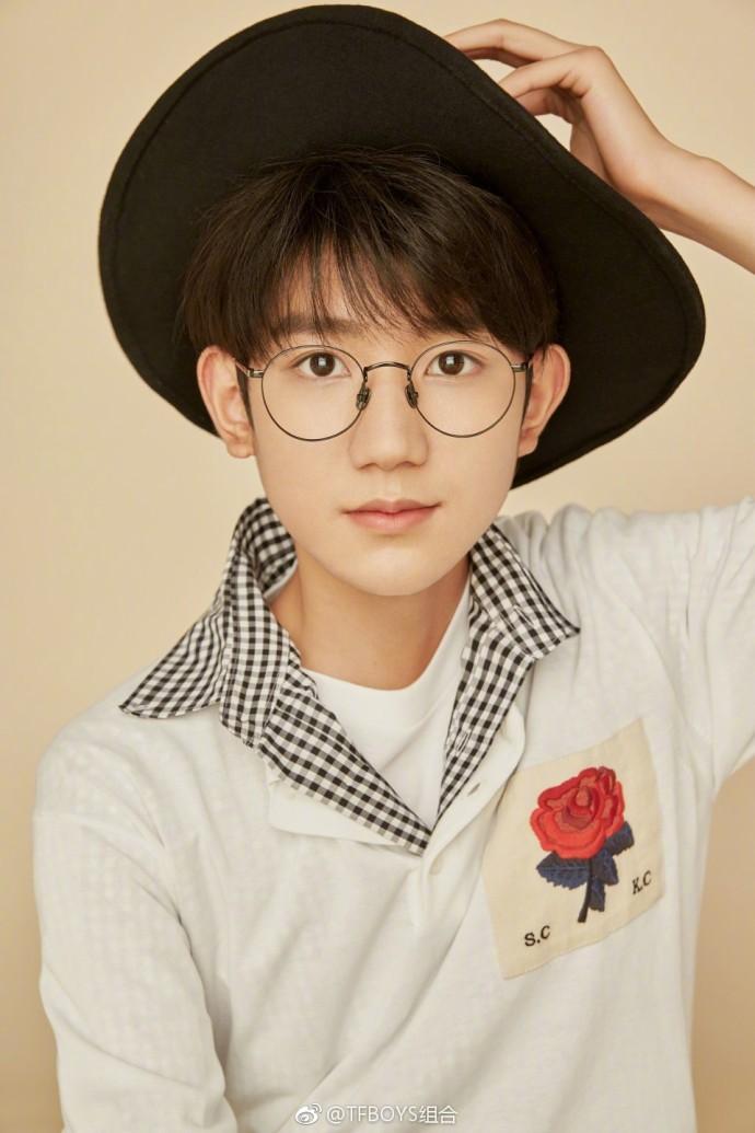 tfboys全体帅照图片   中了tf的毒°,tfboys帅气合照(tfboys女装大