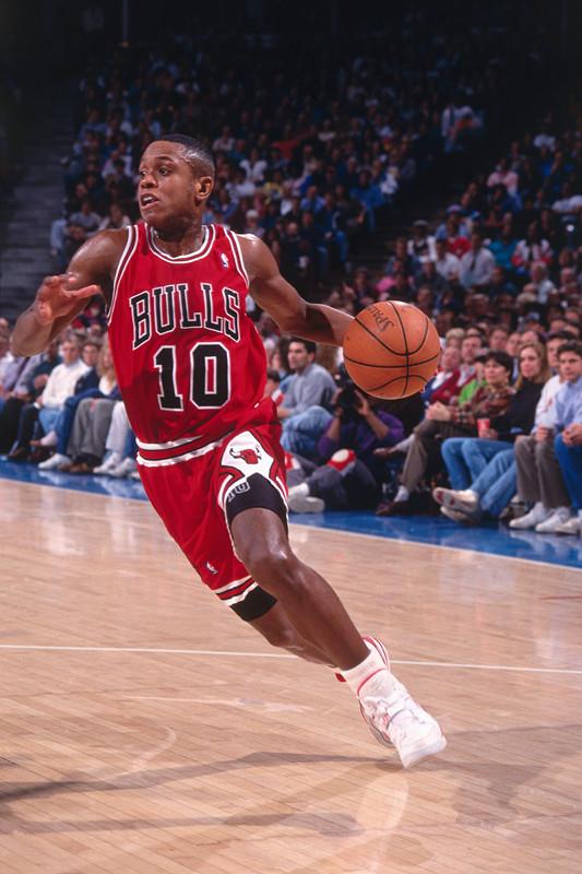 底特律在哪个州，底特律属于哪个州（NBA观光团——底特律）