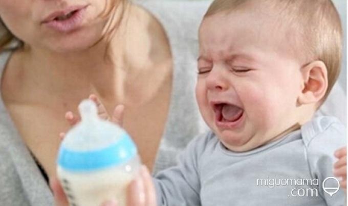 三个月混合喂养突然只认母乳,三个月混合喂养突然只认母乳,挤出来也不吃(宝宝为什么不喜欢喝奶了) 三个月混合喂养突然只认母乳,三个月混合喂养突然只认母乳,挤出来也不吃(宝宝为什么不喜欢喝奶了)