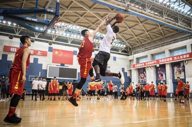 中国为什么那么难立足nba（欧文“二幅图”看出中美球员差距，看懂为何中国球员难立足NBA）